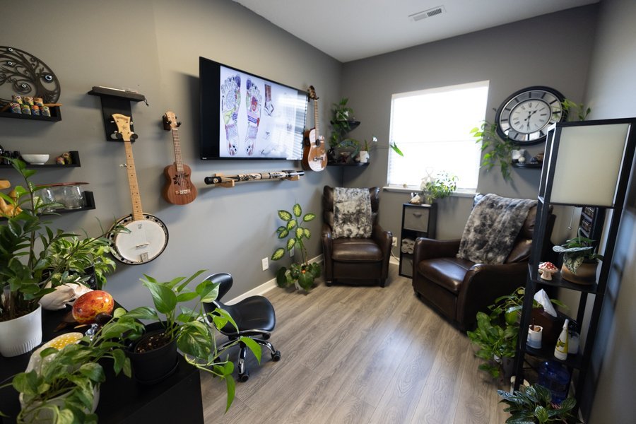 The coaching studio at CGW Studios with reclined seating and soft natural light.