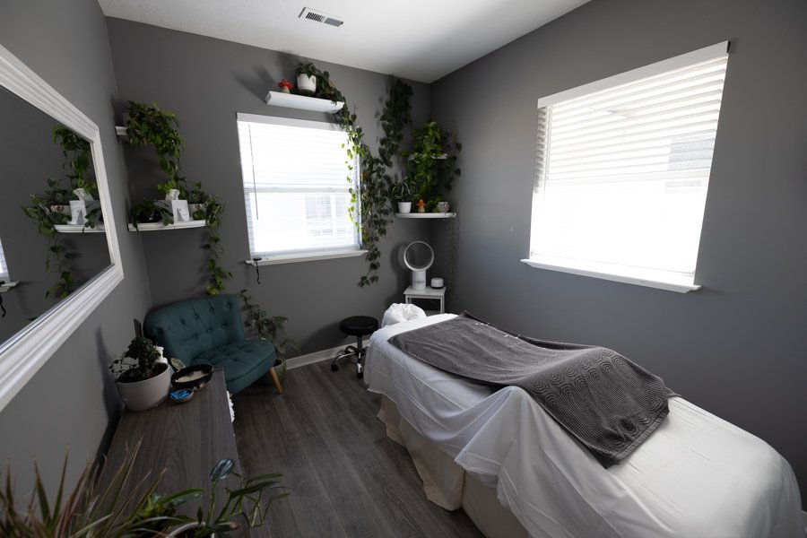 Studio 1 second angle showing the warm lighting and natural light.